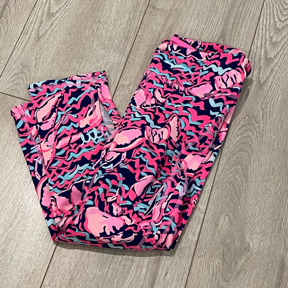 🌴 Lilly Pulitzer Luxletic Cropped yoga, pants leggings size small